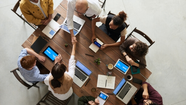 Grupos de Trabajo Autónomos (AWG)