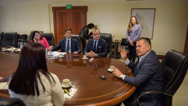 La Agencia Vasca de Internacionalización presenta en Colombia los proyectos de Euskadi en transporte, innovación y energía sostenible