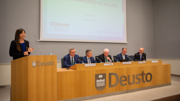 “Ekingo dutenentzat eta joera berri horiek asmatzen dakitenentzat aukerak sortzen dira”
