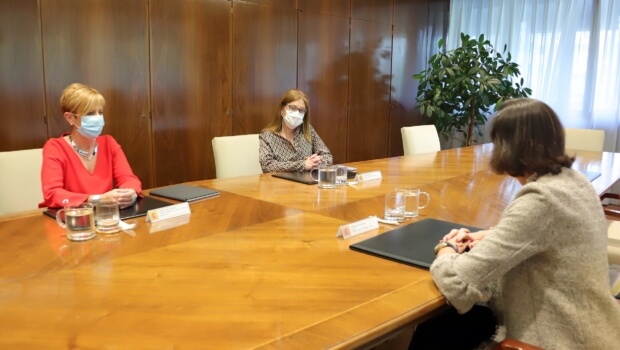 La consejera Arantxa Tapia destaca el papel de la empresa vasca en la internacionalización de la economía