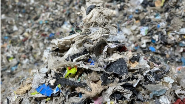 PLASTIC2PLASTIC proiektuak hondakin plastikoak industria petrokimikorako lehengai bihurtzeko helburua du