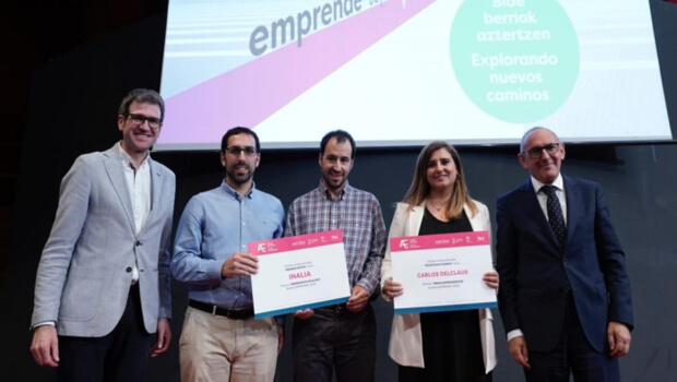 Inalia y Carlos Delclaux, premios Álava Emprende 2022