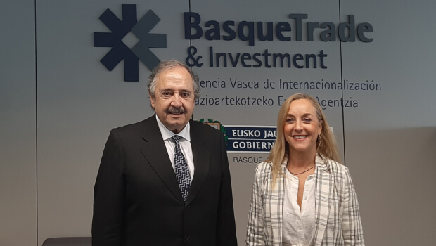 BasqueTradek, Nazioartekotzeko Euskal Agentzia, Ricardo Alfonsin, Argentinako enbaxadoaren bisita jaso zuen