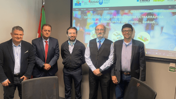 Kolonbiako  garapenean  lagundu  duten  unibertsitateetako  ordezkari  eta  eragileek  Euskadi  bisitatuko  dute  euskal  eraldaketa  digitalaren  esperientzia  eta  eredua  ezagutzeko
