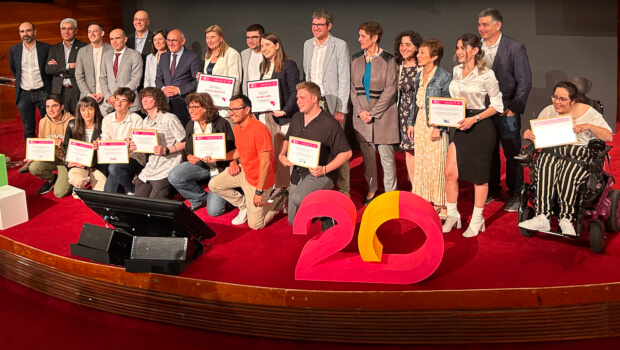 Lourdes Martinez -Bodegas Familia Martínez Zabala- y Chubby Apps, premios Álava Emprende 2023