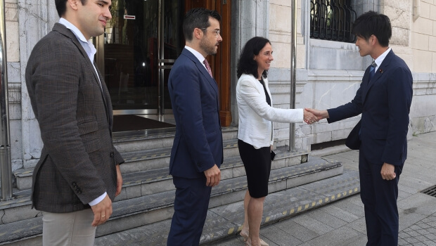 Japoniako  Gobernuak  goi  mailako  bisita  instituzionala  egin  du  Euskadira  berrikuntza,  energia  eta  lurralde-garapen  arloko  lankidetza  indartzeko