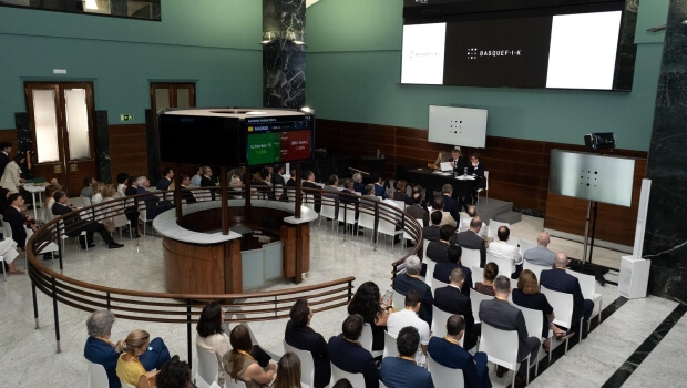 BASQUEFIK,  aktore  irekia,  kolaboratiboa  eta  ekosistema  ekonomiko  eta  instituzionalarekin  lerrokatua  bizitzako  lehen  urtean