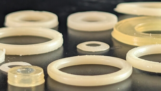 Hevea  3D-k  emultsio  industrialak  erretxina  inprimagarri  iraunkor  eta  funtzional  eraldatzen  ditu