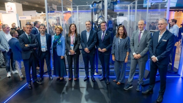 Industria  sailburua  EMO  Hannoverren  dauden  32  euskal  enpresen  alboan  izan  da
