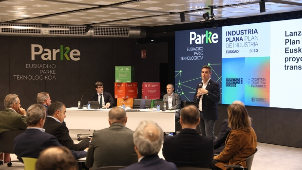 Jauregik  eta  industriako  klusterrek  egoera  ekonomikoari  buruzko  azterketak  eta  irtenbideak  partekatu  dituzte  entzute  aktiboko  prozesuaren  barruan