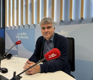 Rubí:  «Funtsezkoa  da  zure  kultura  ez  galtzea  eta  zure  sustraiekiko  lotura  gordetzea»