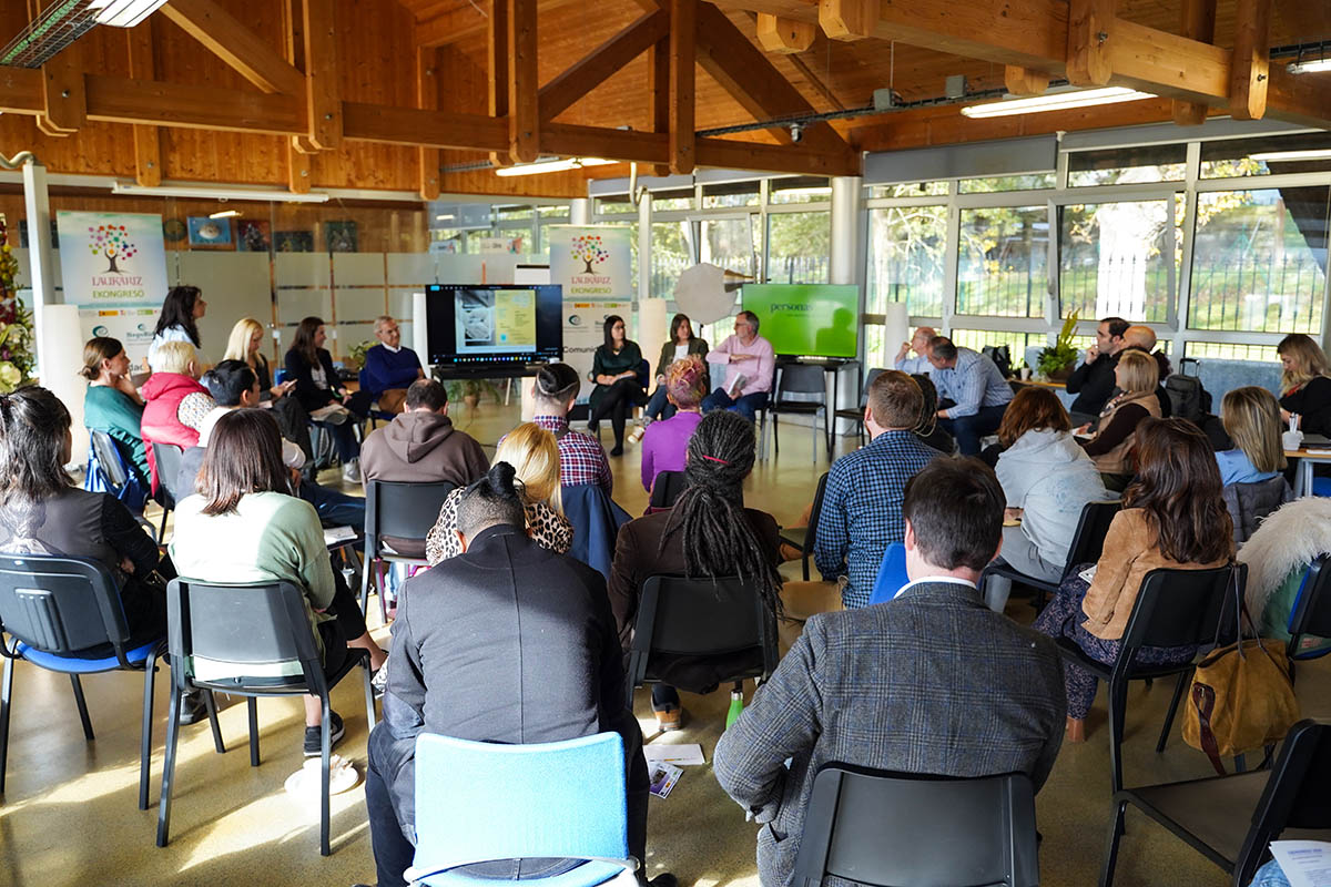 Laukariz Ekosistema. Ekongreso