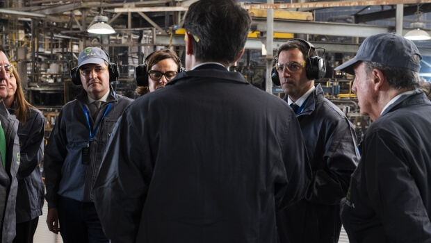 Imanol  Pradalesek:  “Aukera  eta  indarguneak  ditugu  Euskadin  errotutako  industria  jasangarri  eta  aurreratua  eraikitzen  jarraitzeko”