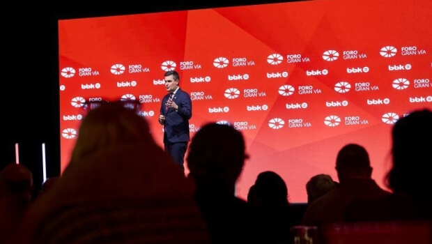 Energiaren  prezioa  garestitzen  duten  eta  industriaren  lehiakortasuna  mugatzen  duten  distortsioak  berrikustea  proposatu  dio  Eusko  Jaurlaritzak  Espainiako  Gobernuari