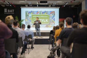 ZYLK-k  eraldaketa  digitala  bultzatzen  du,  euskal  industriarentzako  soluzio  ireki  eta  irisgarrien  bidez