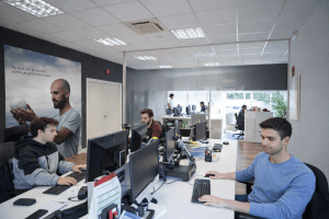 Kevo  Technologies-ek  adimen  artifizial  erabilgarri  eta  operatibo  baten  alde  egiten  du