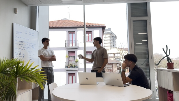 Erbi: “Muchas empresas ofrecen inteligencia artificial sin saber realmente cómo aplicarla, y eso genera cierta desconfianza en el mercado”