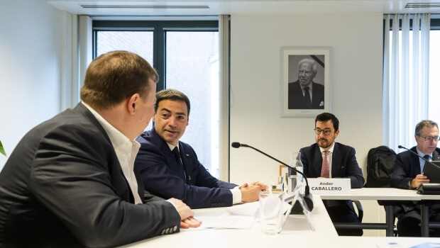 Imanol  Pradales:  “Euskadi  ‘industria  bizkortzeko  eremua’  izendatzeko  lan  egingo  dugu”