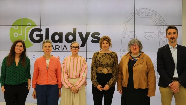 VI  edición  del  Premio  Gladys  para  reconocer  y  premiar  a  Mujeres  Jóvenes  que  trabajan  en  el  entorno  digital